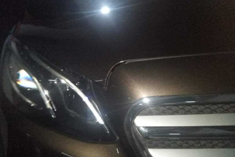 Used Mercedes-Benz E-Class 2016 E 300 L Sport Luxury Model Right Front Headlight