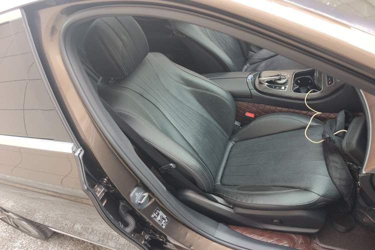 Used Mercedes-Benz E-Class 2016 E 300 L Luxury Model Right Front Seat