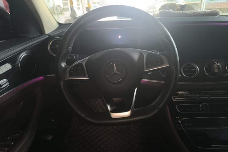 Used Mercedes-Benz E-Class 2016 E 300 L Sport Luxury Model Steering Wheel