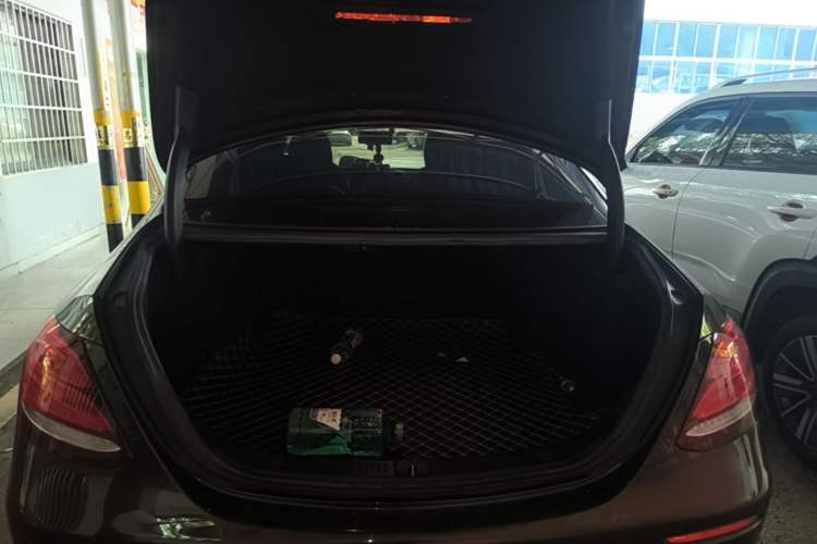 Used Mercedes-Benz E-Class 2016 E 300 L Sport Luxury Model Trunk