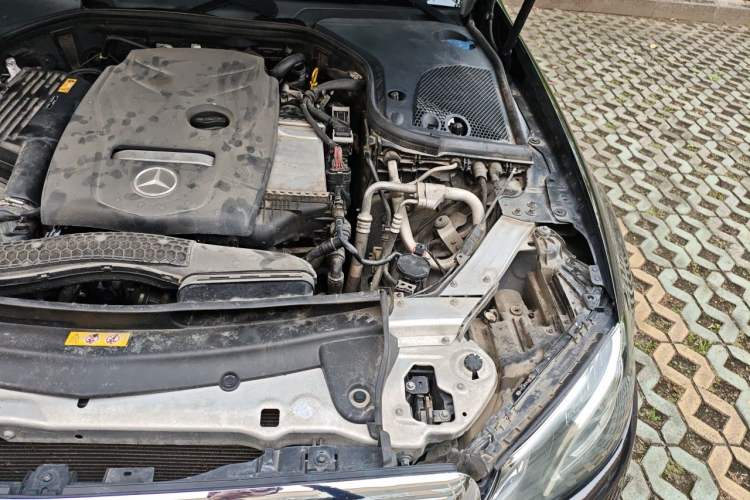 Used Mercedes-Benz E-Class 2016 E 300 L Luxury Model Engine Bay Left