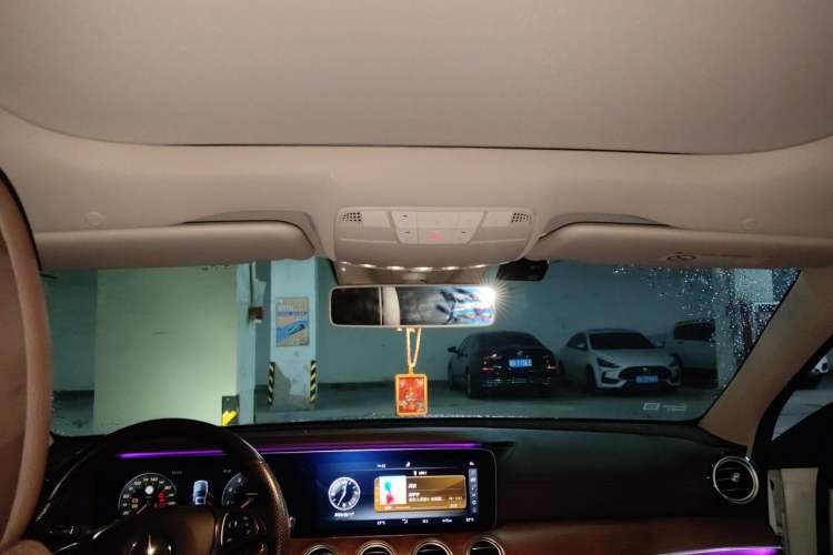 Used Mercedes-Benz E-Class 2016 E 300 L Stylish Model Headliner