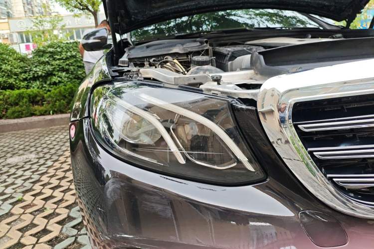 Used Mercedes-Benz E-Class 2016 E 300 L Luxury Model Right Front Headlight
