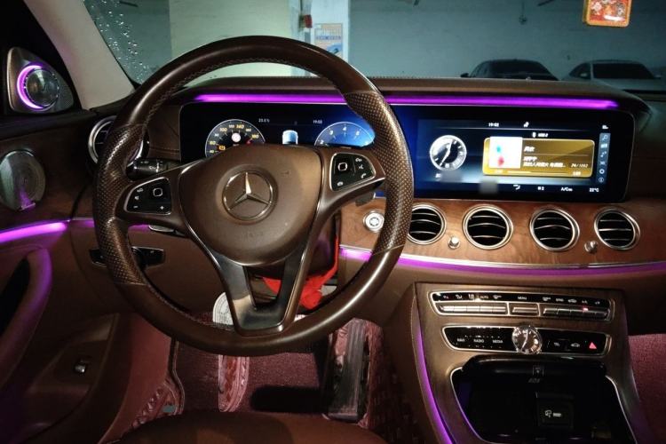 Used Mercedes-Benz E-Class 2016 E 300 L Stylish Model Steering Wheel