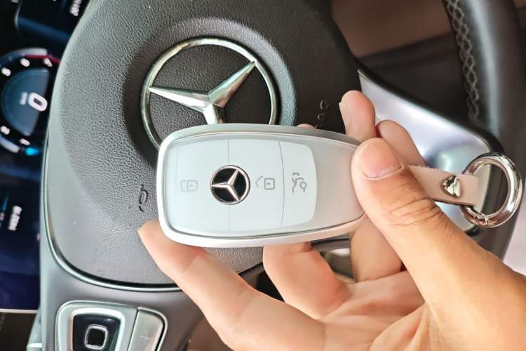 Used Mercedes-Benz E-Class 2016 E 300 L Luxury Model Vehicle Key