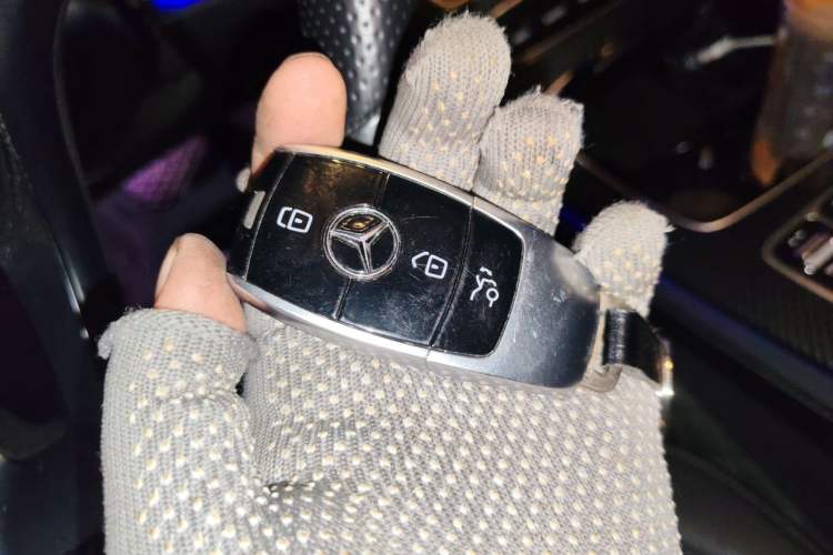 Used Mercedes-Benz E-Class 2016 E 300 L Stylish Model Vehicle Key