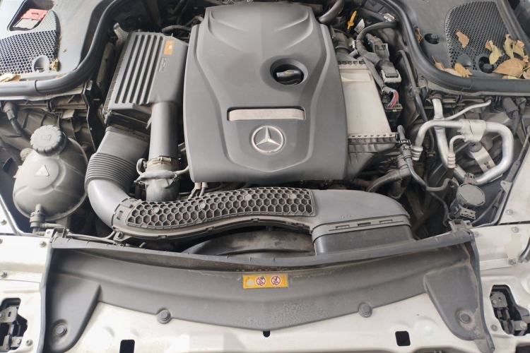 Used Mercedes-Benz E-Class 2016 E 200 L Engine Bay