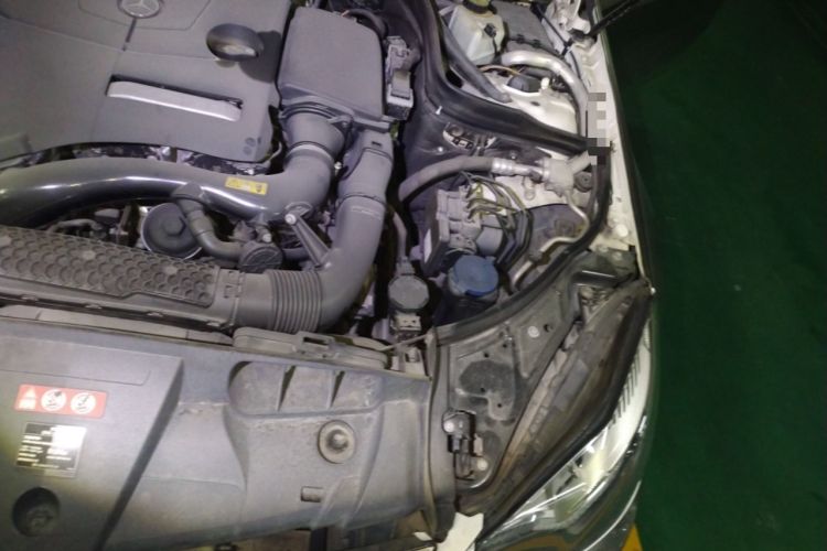 Used Mercedes-Benz E-Class 2016 E 200 Coupe Dynamic Edition Engine Bay Left