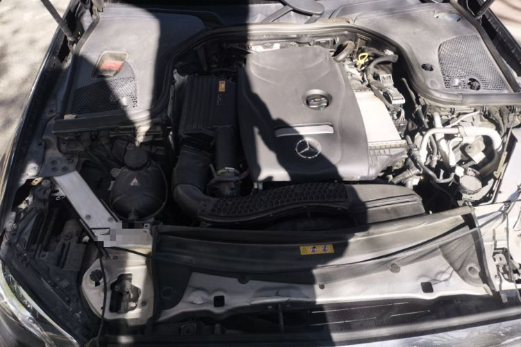 Used Mercedes-Benz E-Class 2016 E 200 L Engine Bay Right