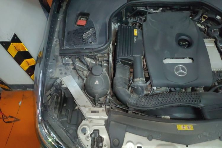Used Mercedes-Benz E-Class 2016 E 200 L Sport Edition Engine Bay Right