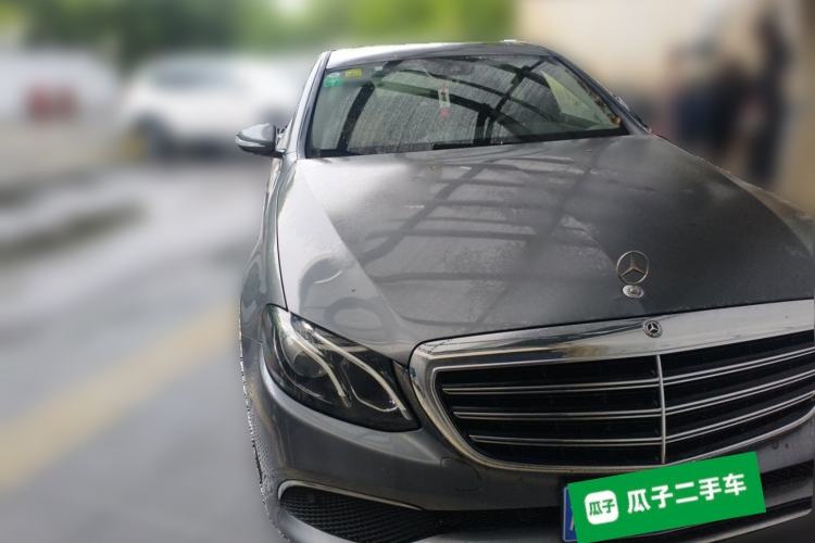 Used Mercedes-Benz E-Class 2016 E 200 L Front Right 45 Deg