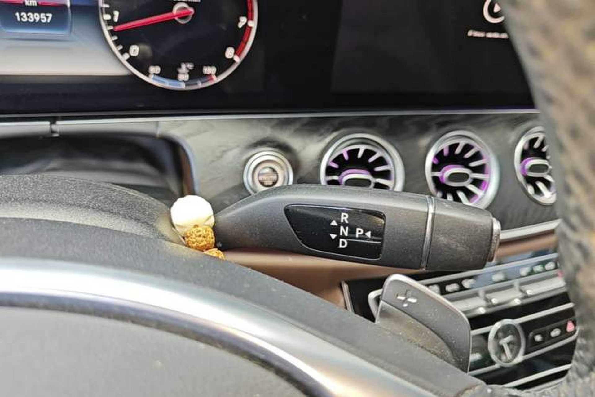 Used Mercedes-Benz E-Class 2016 E 300 L Sporty and Stylish Model Gear Lever
