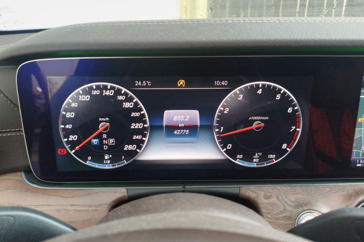 Used Mercedes-Benz E-Class 2016 E 200 L Instrument Cluster