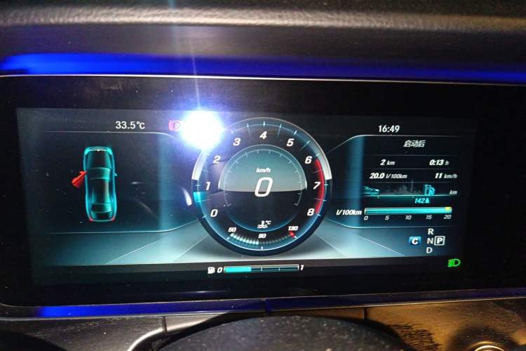 Used Mercedes-Benz E-Class 2016 E 300 L Sporty and Stylish Model Instrument Cluster