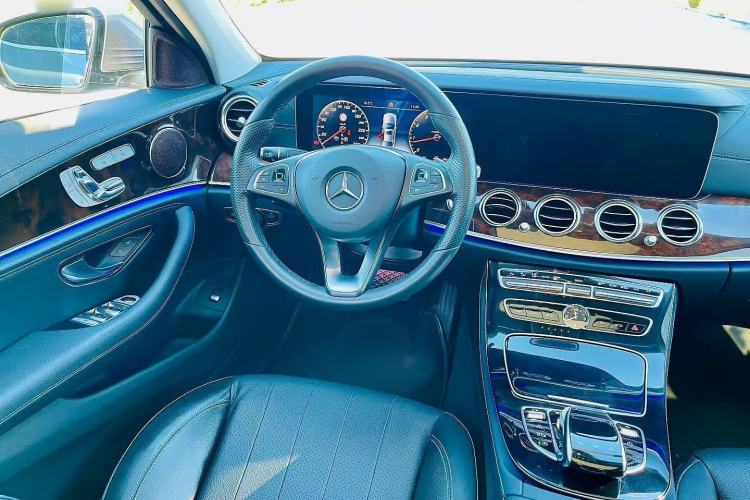 Used Mercedes-Benz E-Class 2016 E 300 L Stylish Model Interior 2