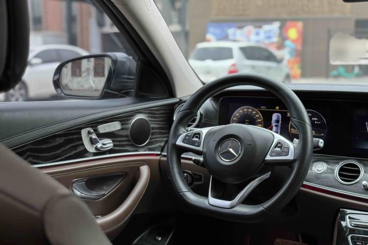 Used Mercedes-Benz E-Class 2016 E 300 L Sport Luxury Model Interior 6