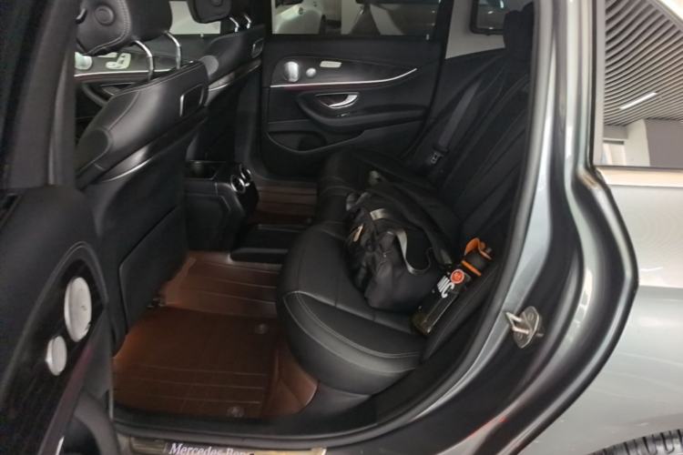 Used Mercedes-Benz E-Class 2016 E 300 L Sporty and Stylish Model Left Rear Seat