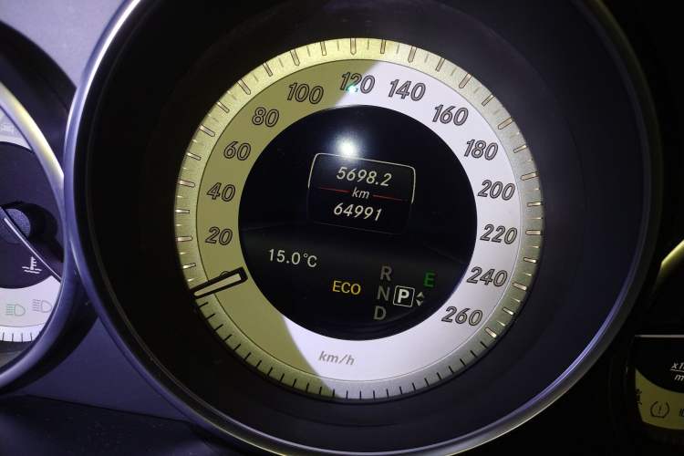 Used Mercedes-Benz E-Class 2016 E 200 Coupe Dynamic Edition Odometer Close Up