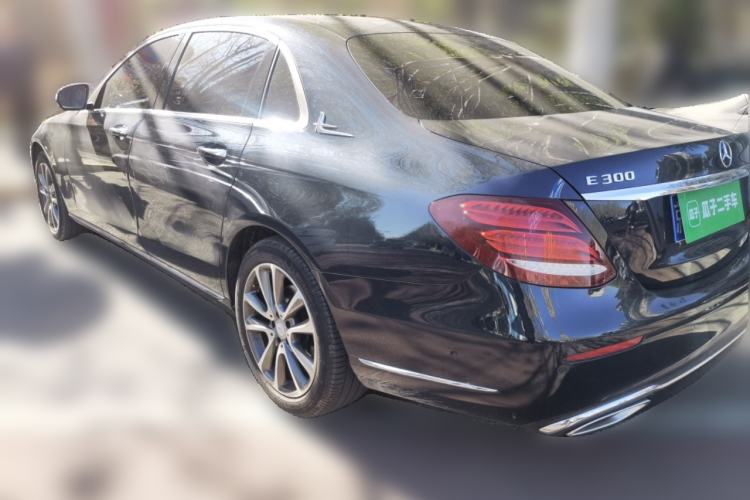 Used Mercedes-Benz E-Class 2016 E 200 L Rear Left 45 Deg