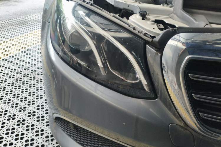 Used Mercedes-Benz E-Class 2016 E 200 L Right Front Headlight