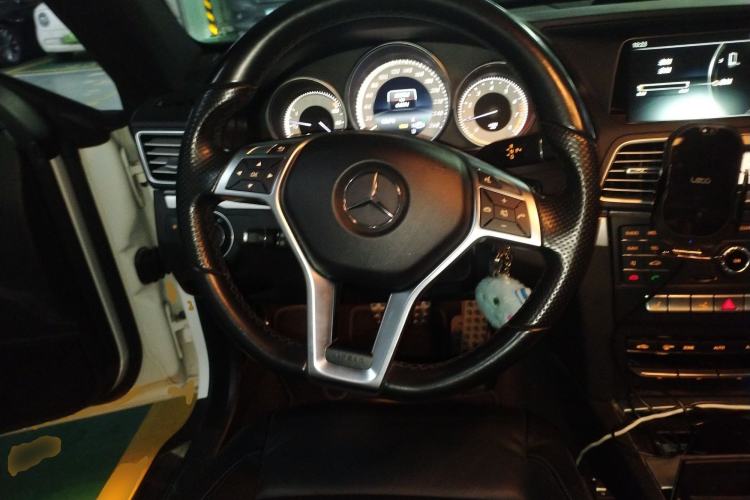 Used Mercedes-Benz E-Class 2016 E 200 Coupe Dynamic Edition Steering Wheel