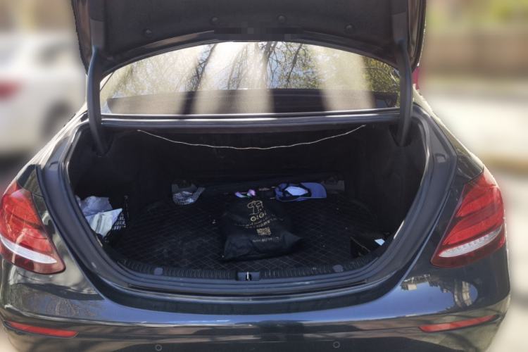Used Mercedes-Benz E-Class 2016 E 200 L Trunk