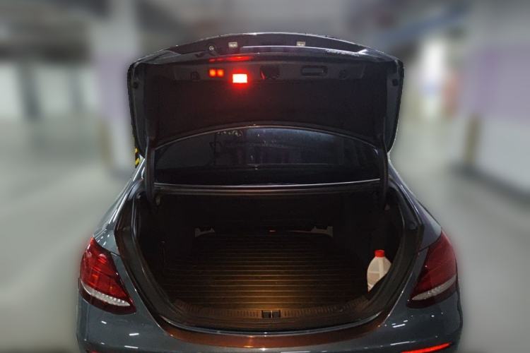 Used Mercedes-Benz E-Class 2016 E 300 L Stylish Model Trunk