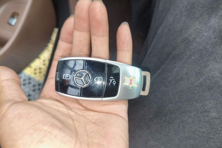 Used Mercedes-Benz E-Class 2016 E 200 L Vehicle Key