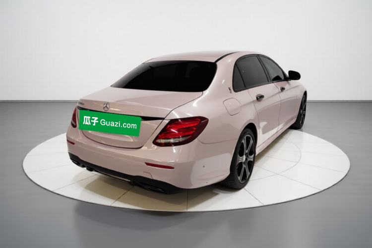 Used Mercedes-Benz E-Class 2016 E 300 L Sporty and Stylish Model Exterior 5