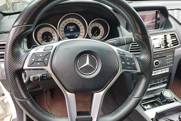 Used Mercedes-Benz E-Class 2016 E 200 Coupe Dynamic Edition Steering Wheel