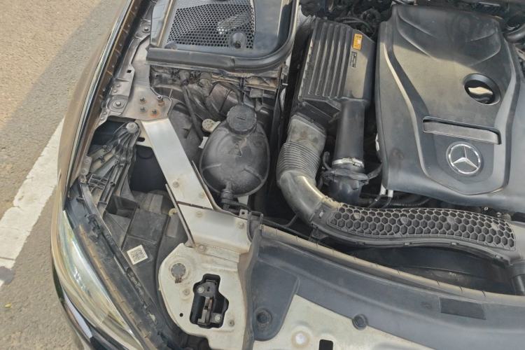 Used Mercedes-Benz E-Class 2016 E 200 L Engine Bay Right