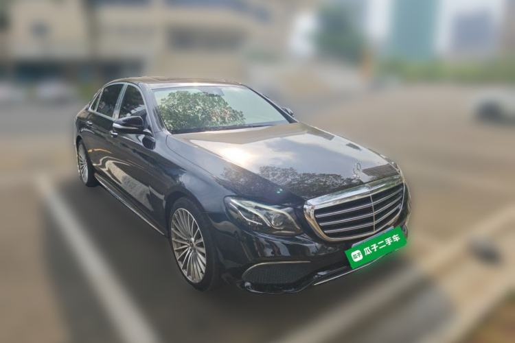 Used Mercedes-Benz E-Class 2016 E 200 L Front Right 45 Deg