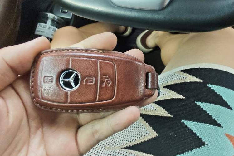 Used Mercedes-Benz E-Class 2016 E 200 L Vehicle Key