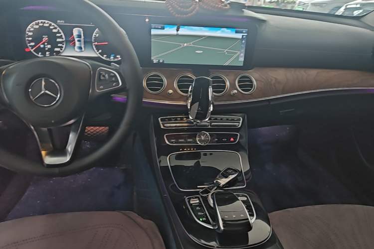 Used Mercedes-Benz E-Class 2016 E 300 L Luxury Model Audio And AC Panel