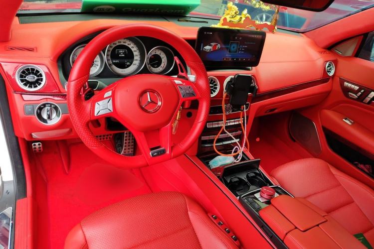 Used Mercedes-Benz E-Class 2016 E 260 Convertible Coupe Dynamic Edition Center Console