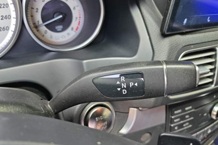 Used Mercedes-Benz E-Class 2016 E 200 Coupe Dynamic Edition Gear Lever