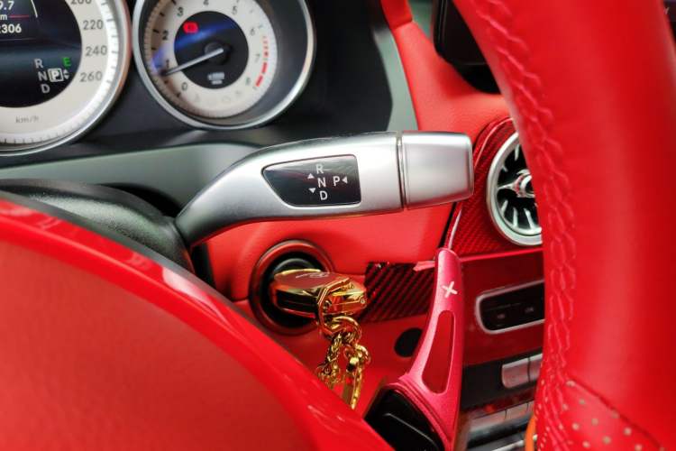 Used Mercedes-Benz E-Class 2016 E 260 Convertible Coupe Dynamic Edition Gear Lever