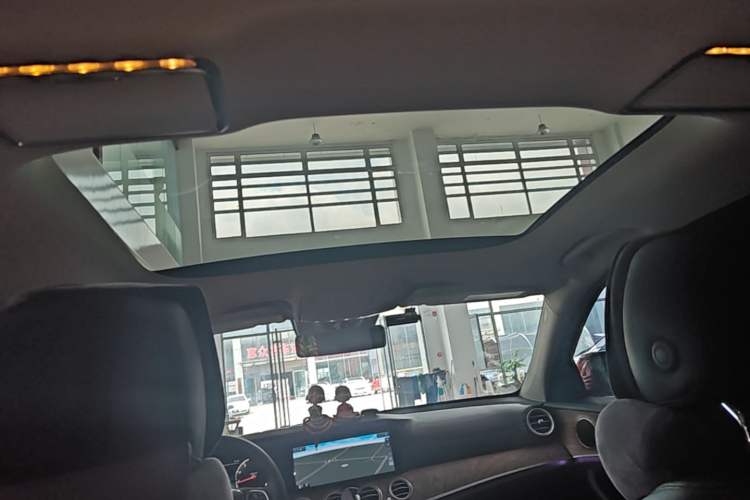 Used Mercedes-Benz E-Class 2016 E 300 L Luxury Model Headliner