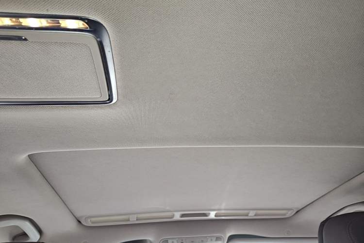 Used Mercedes-Benz E-Class 2016 E 200 L Sport Edition Headliner