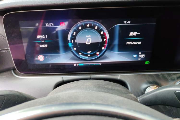Used Mercedes-Benz E-Class 2016 E 200 L Sport Edition Instrument Cluster