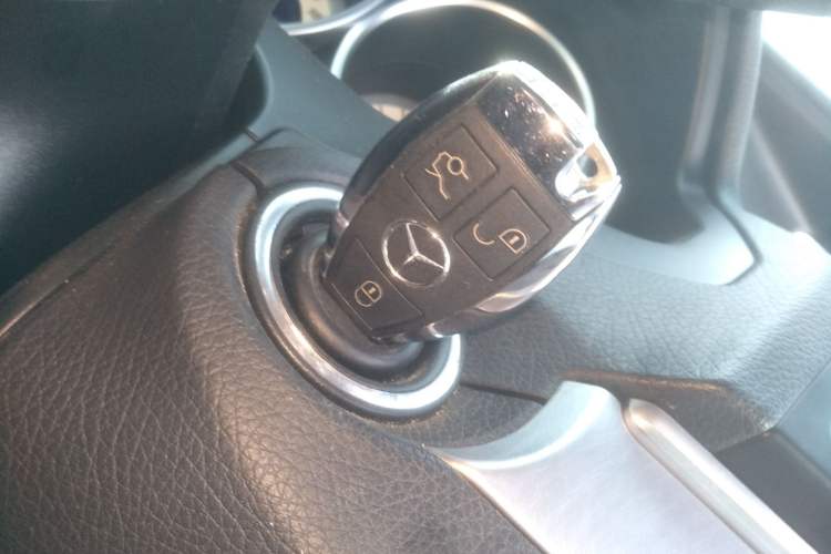 Used Mercedes-Benz E-Class 2016 E 200 Coupe Dynamic Edition Interior 1