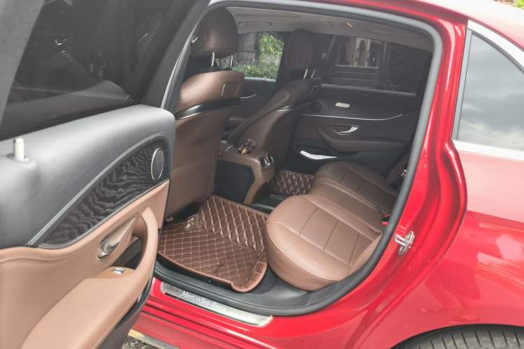 Used Mercedes-Benz E-Class 2016 E 200 L Sport Edition Left Rear Seat