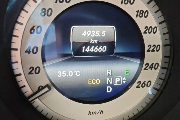 Used Mercedes-Benz E-Class 2016 E 200 Coupe Dynamic Edition Odometer Close Up