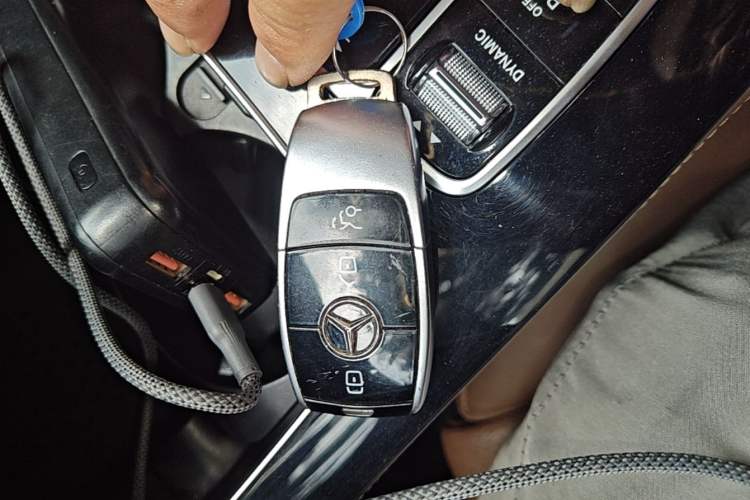 Used Mercedes-Benz E-Class 2016 E 200 L Sport Edition Vehicle Key