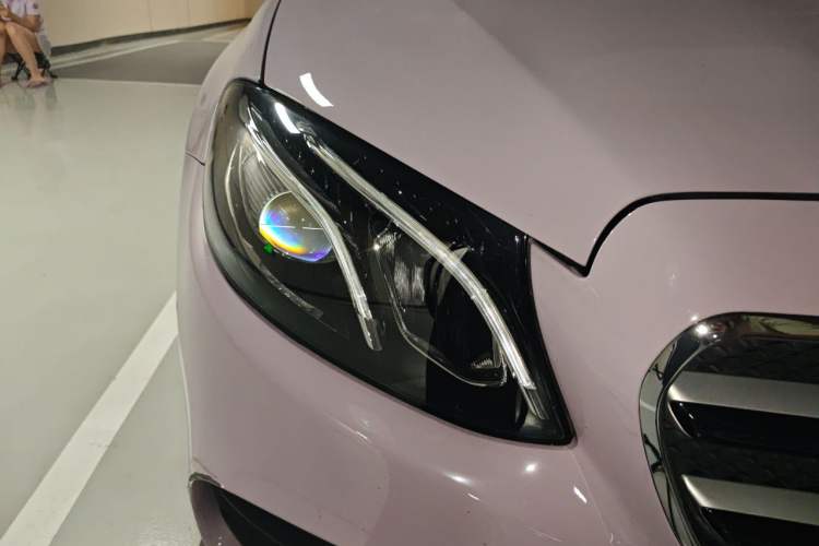 Used Mercedes-Benz E-Class 2016 E 300 L Sporty and Stylish Model Right Front Headlight