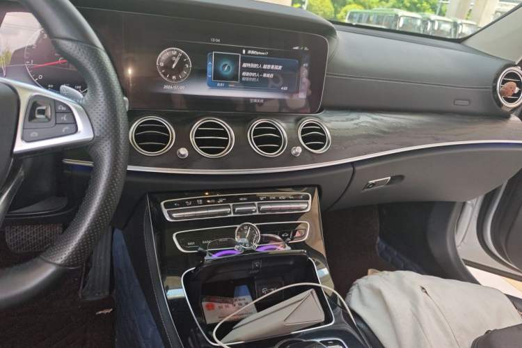Used Mercedes-Benz E-Class 2016 E 300 L Sporty and Stylish Model Audio And AC Panel