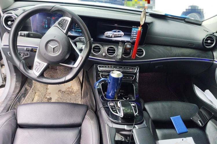 Used Mercedes-Benz E-Class 2016 E 200 L Sport Edition Center Console