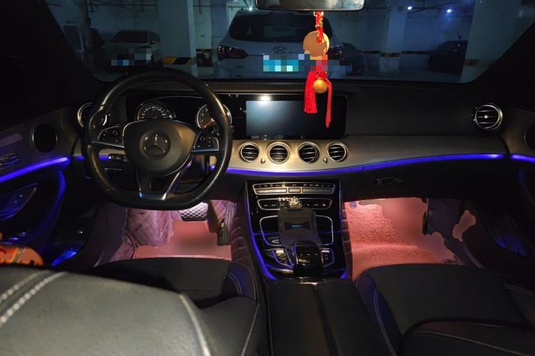 Used Mercedes-Benz E-Class 2016 E 300 L Sport Luxury Model Center Console