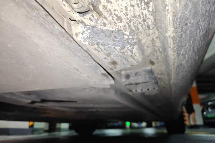 Used Mercedes-Benz E-Class 2016 E 300 L Luxury Model Chassis Front Left