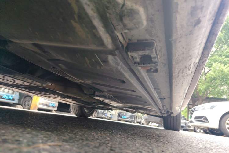 Used Mercedes-Benz E-Class 2016 E 200 L Chassis Front Left